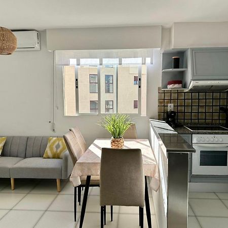 Modern Apartment On The Beach With Pool Calp Extérieur photo